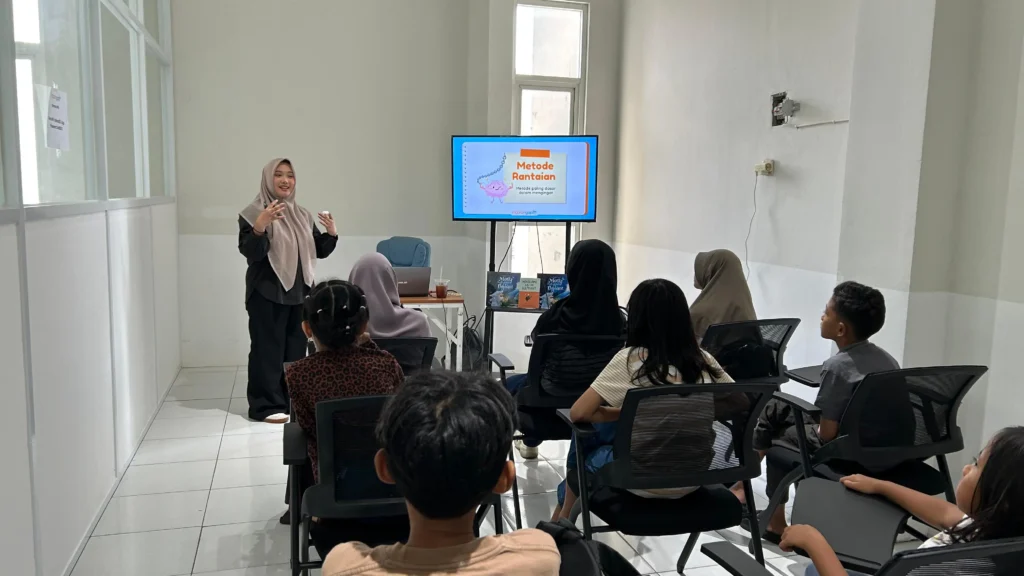 suasana kelas bimbingan belajar di ingatan gajah